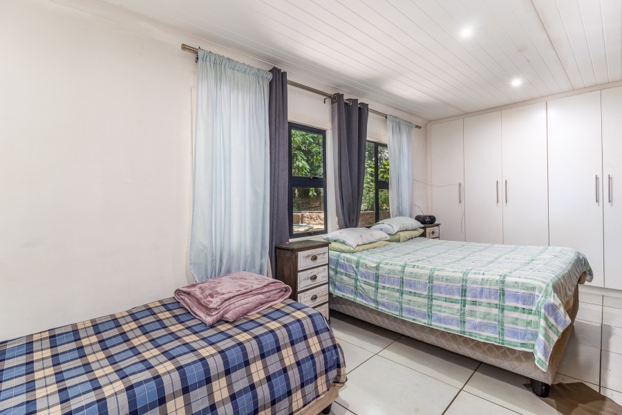 5 Bedroom Property for Sale in Hoog En Droog Western Cape